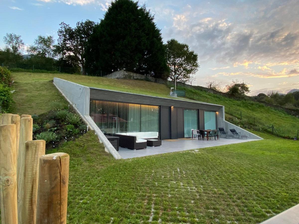 La Casa De Hierba - Casa De Campo De Diseno Con Jardin Y Wifi Cerca De Las Playas De Llanes Bagian luar foto